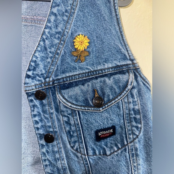 Vintage JORDACHE Girlfriend Crop Denim Blue Jean Jacket with Floral Embroidery - Picture 4 of 7